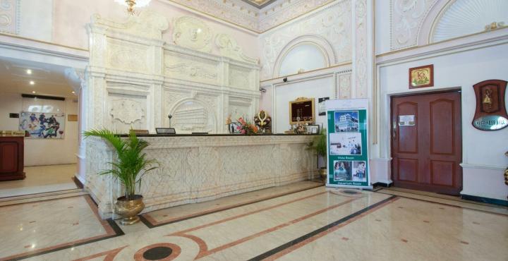 Hotel Ambica Empire