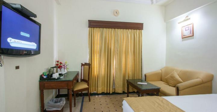 Hotel Ambica Empire 3*